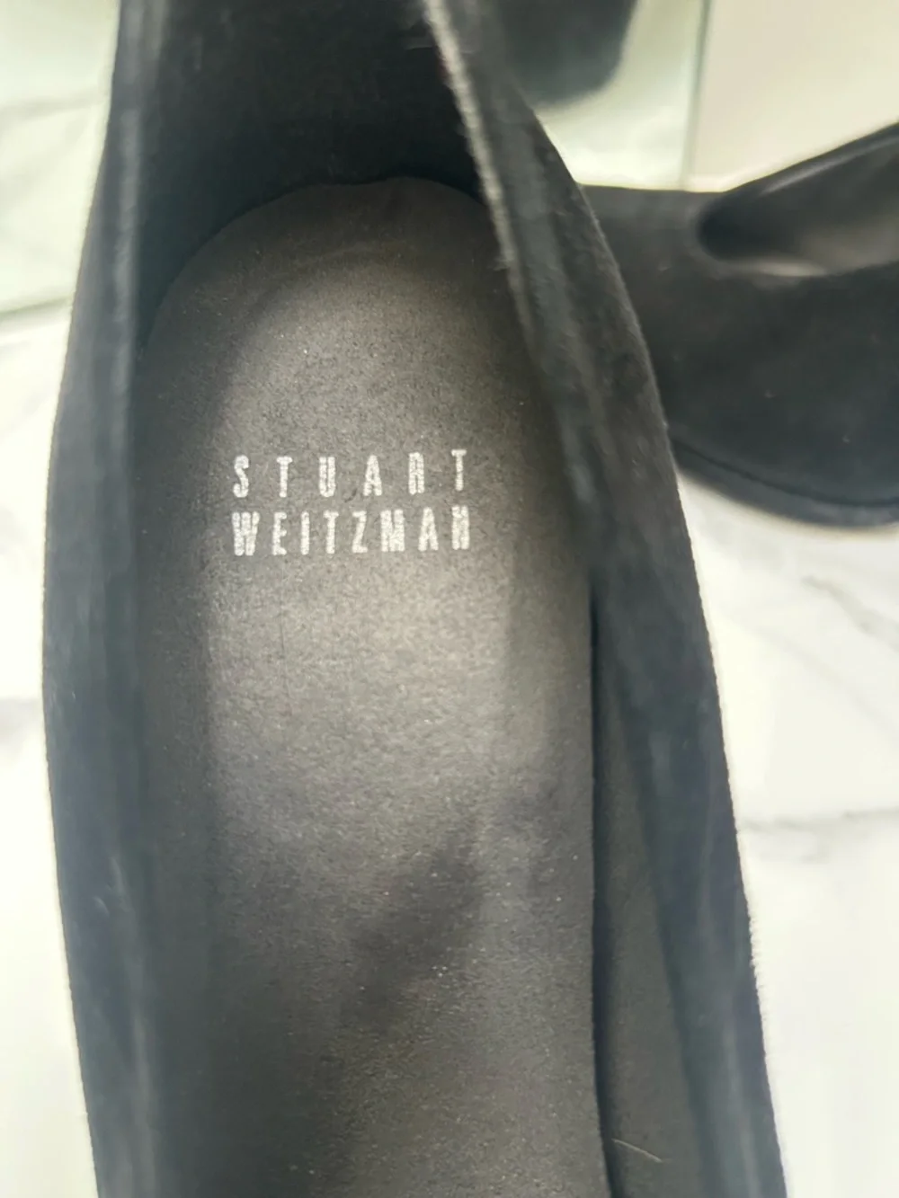 Stuart Weitzman Black Suede Pointed Toe Pumps size 6M - Picture 3 of 9